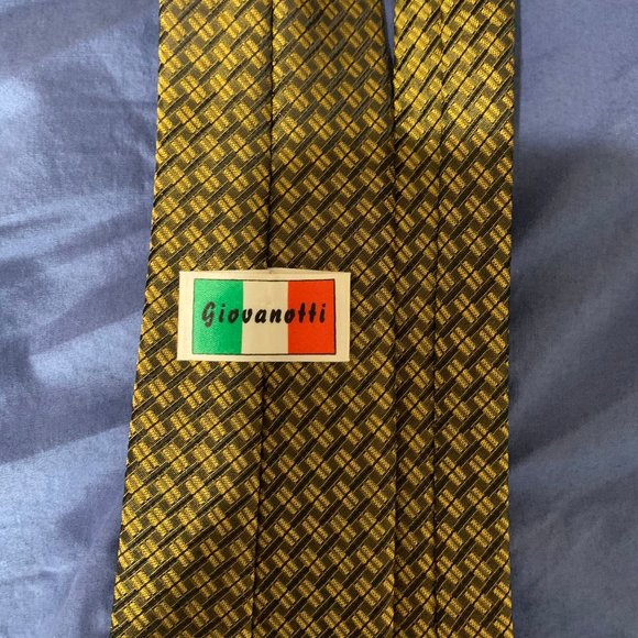 Giovanotti Golden Patterned Tie (Boys) - Picture 2 of 2